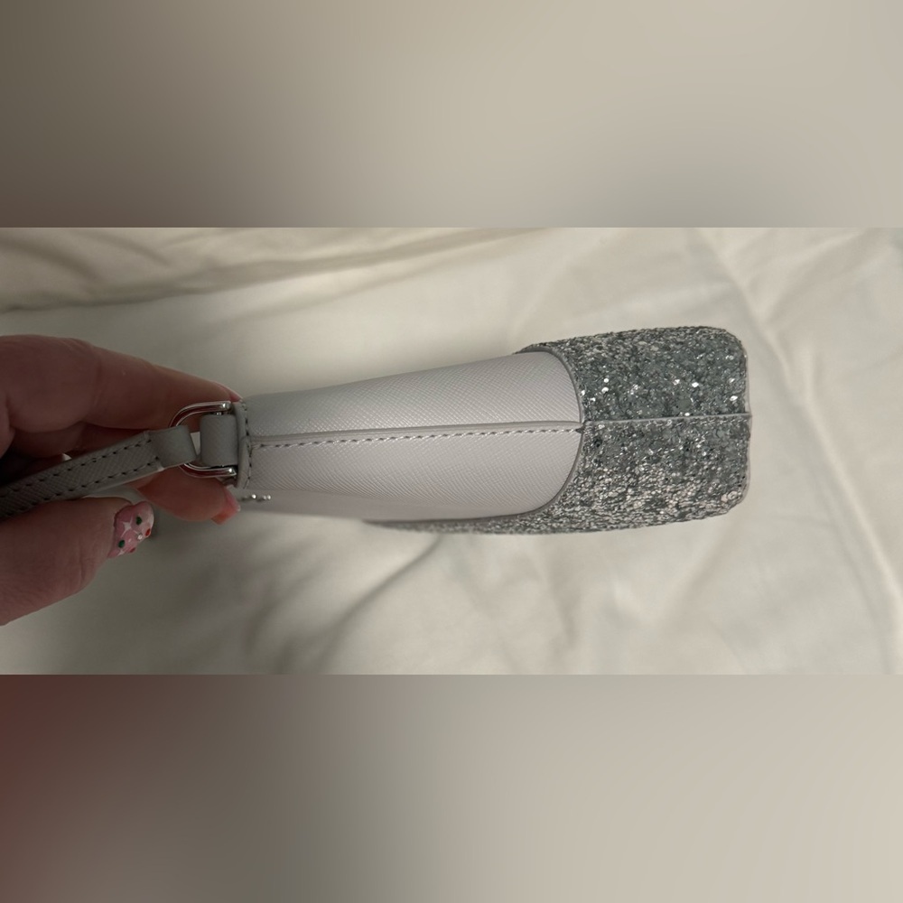 Kate Spade Silver and White Glitter Crossbody bag! NWOT with free bag scarf! - Picture 7 of 10